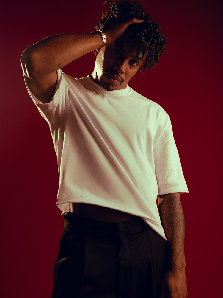 Camiseta Over Cut Branca