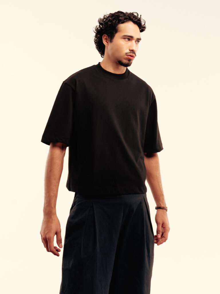 Camiseta Over Boxy Preta